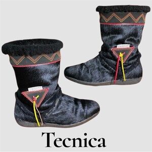 TECNICA Vintage Italian Après Ski Boots
8.5 | Real Fur/ Shearling Lined EUC!